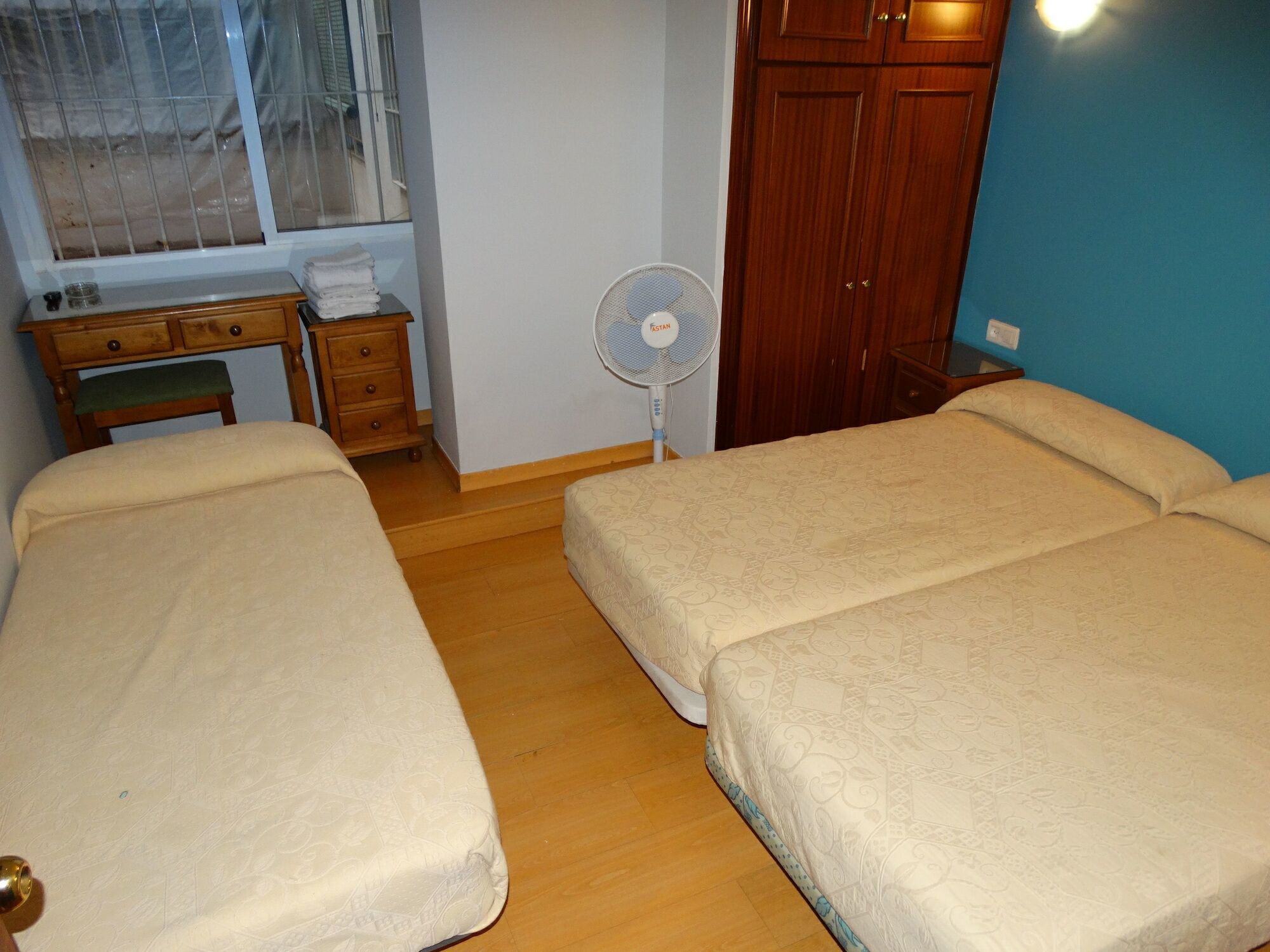 Hostal La Redonda Grenada Zewnętrze zdjęcie